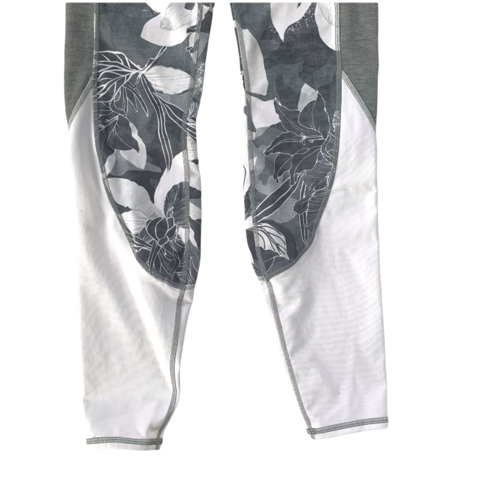 ATHLETA High Rise Tropical Flow  Chaturanga Leggings Gray S - Picture 9 of 10